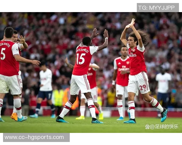 马竞发布欧冠客战阿森纳海报朱利亚诺西蒙尼独自亮相引关注