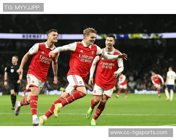 阿森纳与纽卡比赛裁判失误麦克风未关致萨卡被误听解释